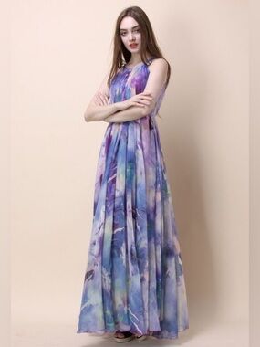 Chicwish Ladies FLORAL WATERCOLOR MAXI SLIP DRESS IN VIOLET. Medium. Read.